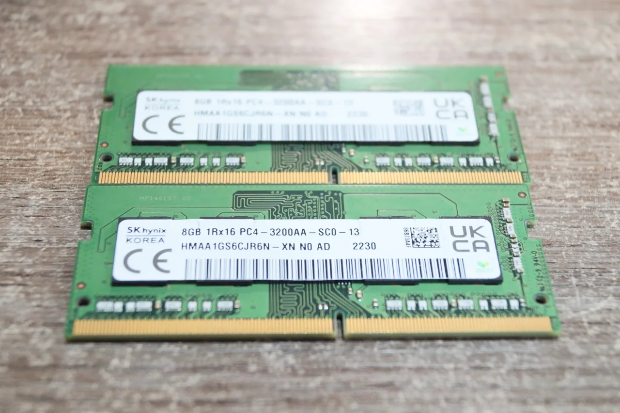 Пам'ять для ноутбуків SK Hynix (HMAA1GS6CJR6N) 16 GB (8+8 KIT) GB SO-DIMM DDR4 3200 MHz preview 3