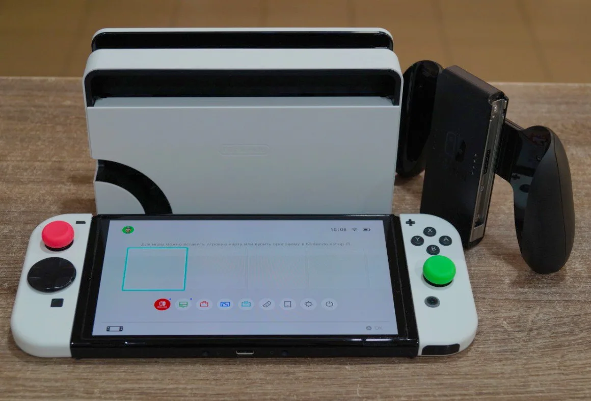 Портативна ігрова консоль Nintendo Switch OLED + USB адаптер 8BitDo USB Wireless Adapter Б/У preview 2