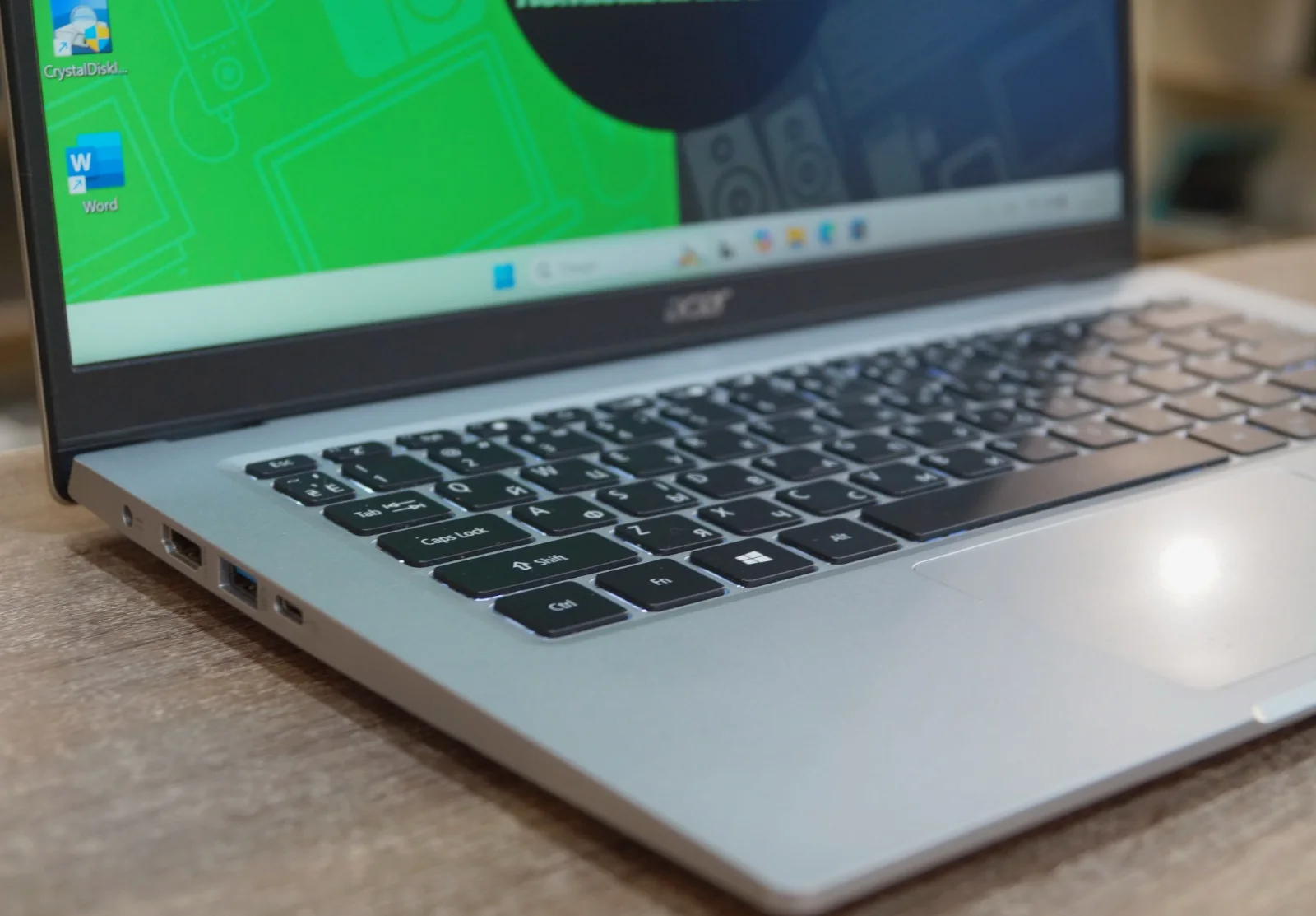 Ноутбук Acer Swift SF114-34 Б/У preview 4