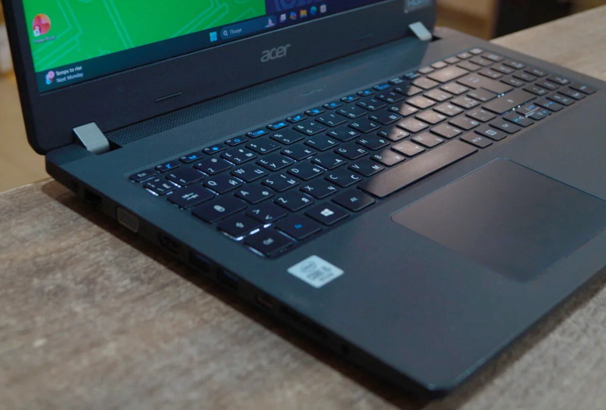 Ноутбук Acer TravelMate P215-52 Б/У preview 3