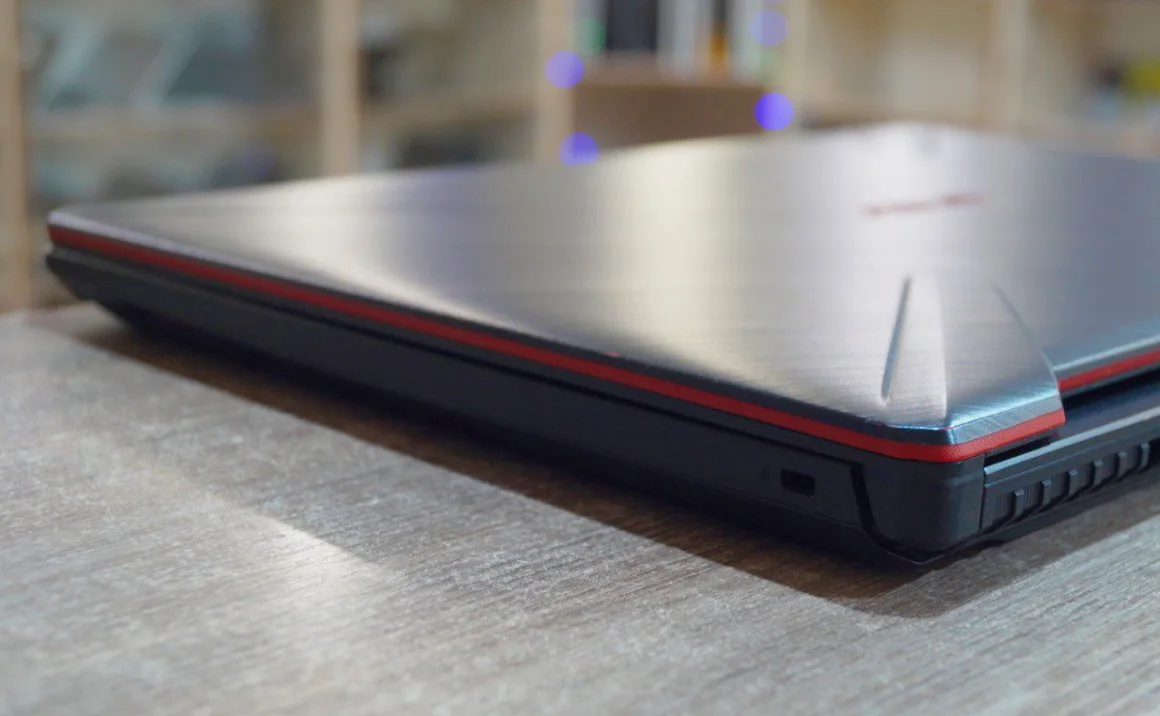 Ноутбук Asus TUF Gaming FX705DY Б/У preview 5