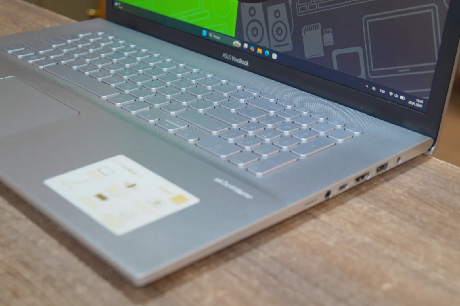 Ноутбук Asus VivoBook 17 X712EA Б/У preview 6