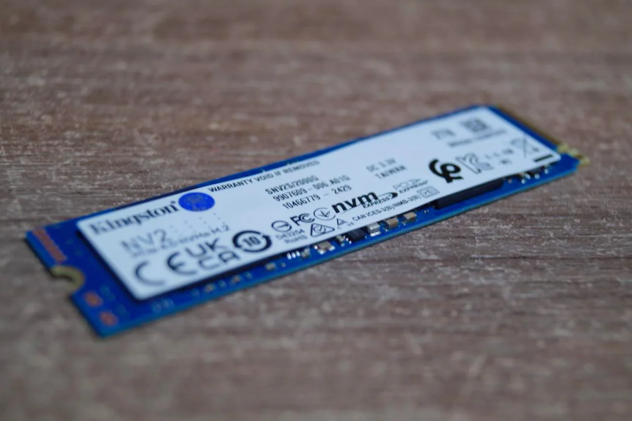 SSD накопичувач Kingston NV2 2 TB (SNV2S/2000G) Б/У preview 2