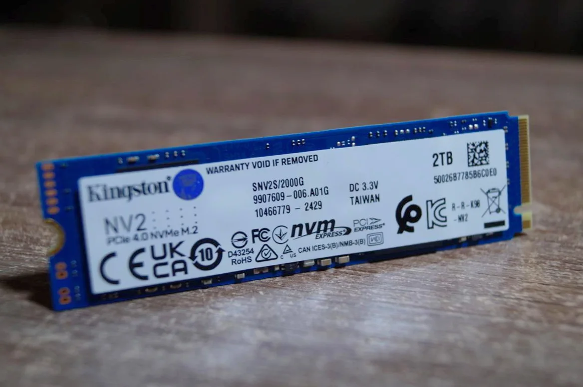 SSD накопичувач Kingston NV2 2 TB (SNV2S/2000G) Б/У 1