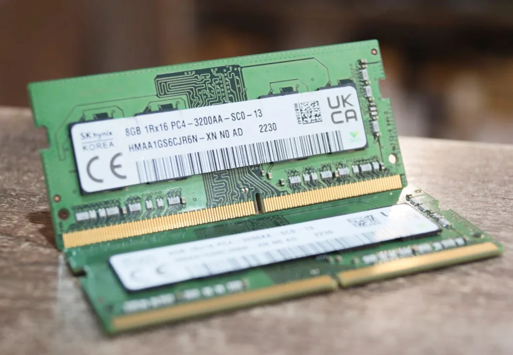 Пам'ять для ноутбуків SK Hynix 16 GB SO-DIMM DDR4 3200 MHz 1
