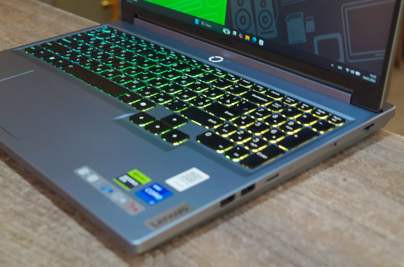 Ноутбук Lenovo Legion 5 16IRX9 Б/У preview 3