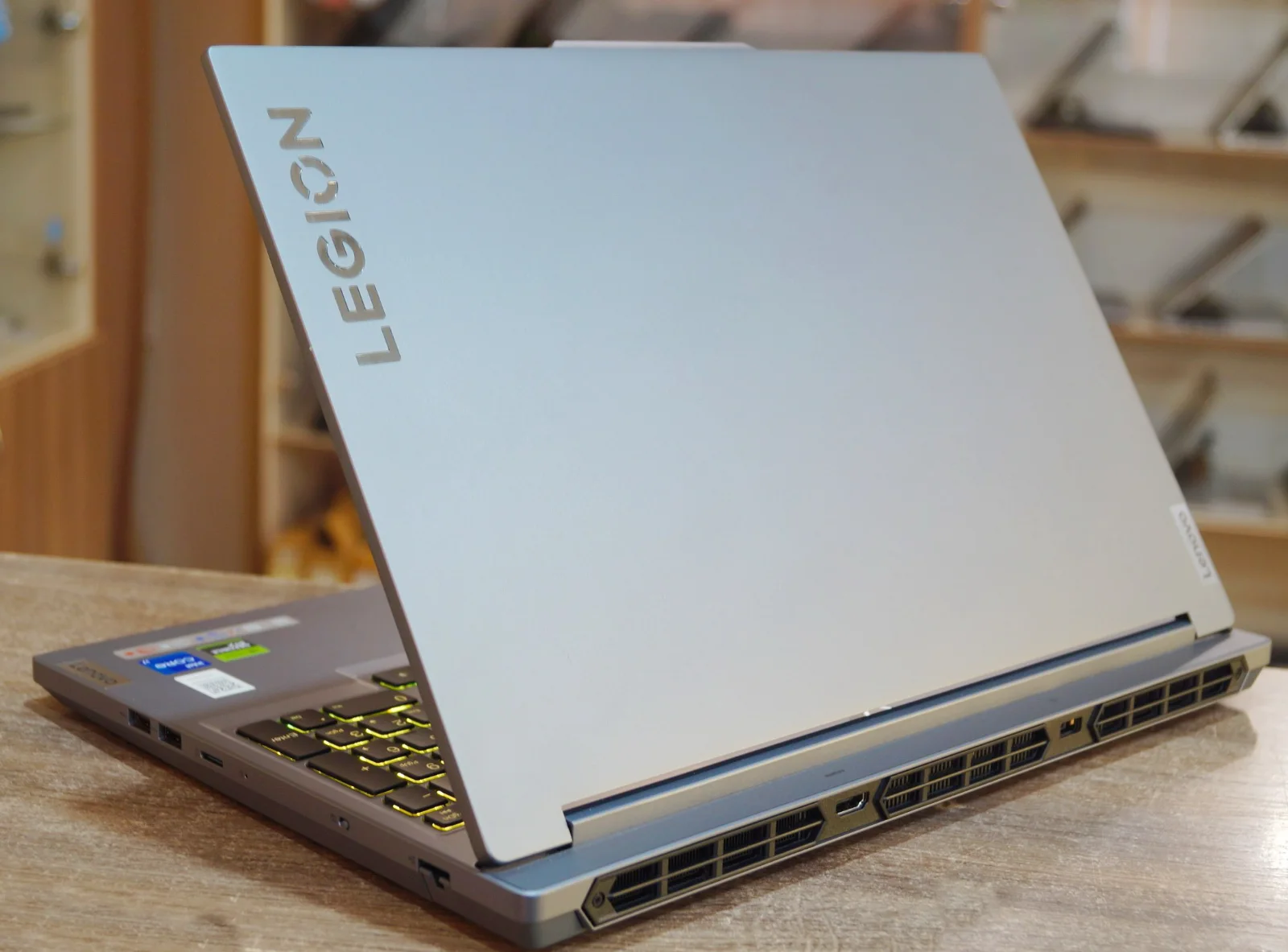 Ноутбук Lenovo Legion 5 16IRX9 Б/У preview 5