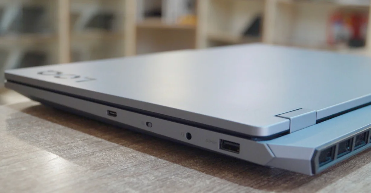 Ноутбук Lenovo LOQ 15IRH8 Б/У preview 3