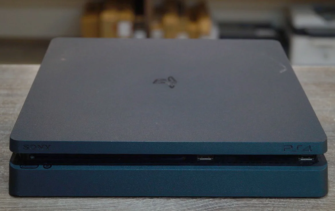 Ігрова консоль Sony PlayStation 4 Slim 500GB preview 4