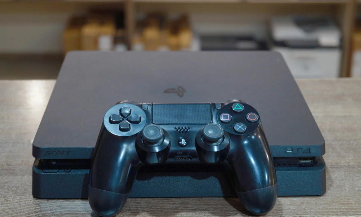 Ігрова консоль Sony PlayStation 4 Slim 500GB preview 2