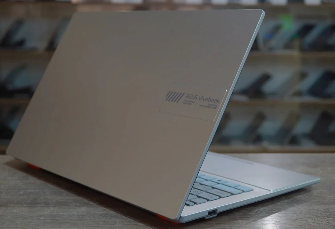 Ноутбук Asus VivoBook E1504FA Б/У preview 3