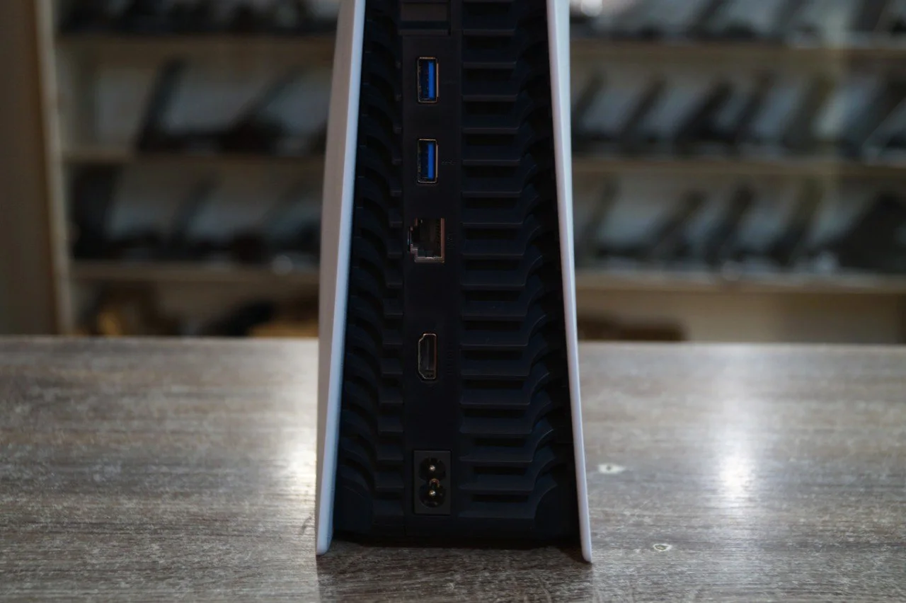 Ігрова консоль Sony PlayStation 5 Blu-ray Edition Б/У preview 4