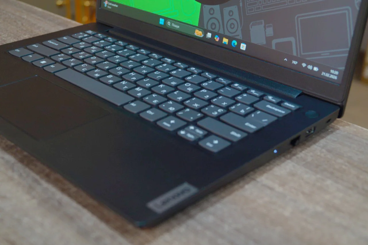 Ноутбук Lenovo IdeaPad V14 G4 IRU Б/У preview 7