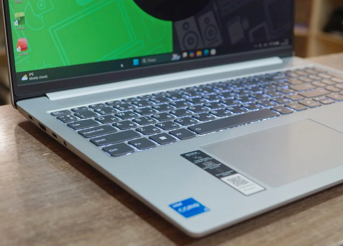 Ноутбук Lenovo IdeaPad Slim 5 16IRL8 Б/У preview 7