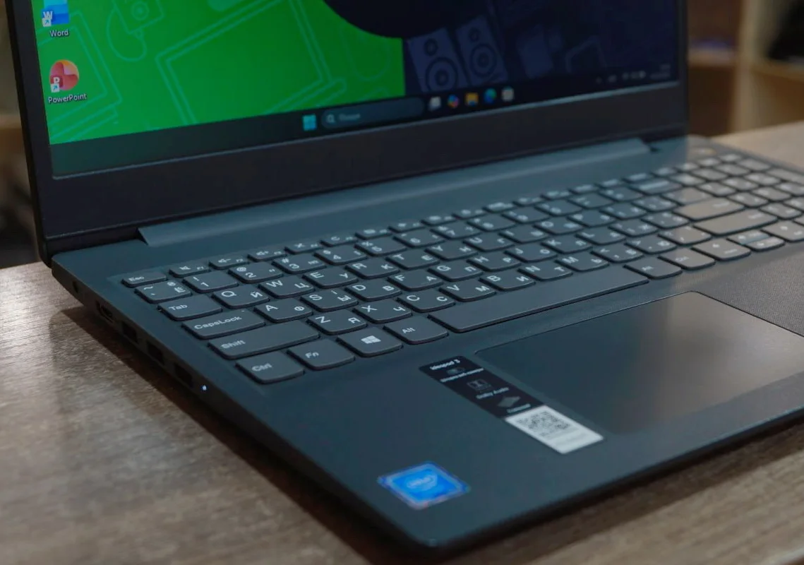 Ноутбук Lenovo IdeaPad 3 15IGL05 Б/У preview 7