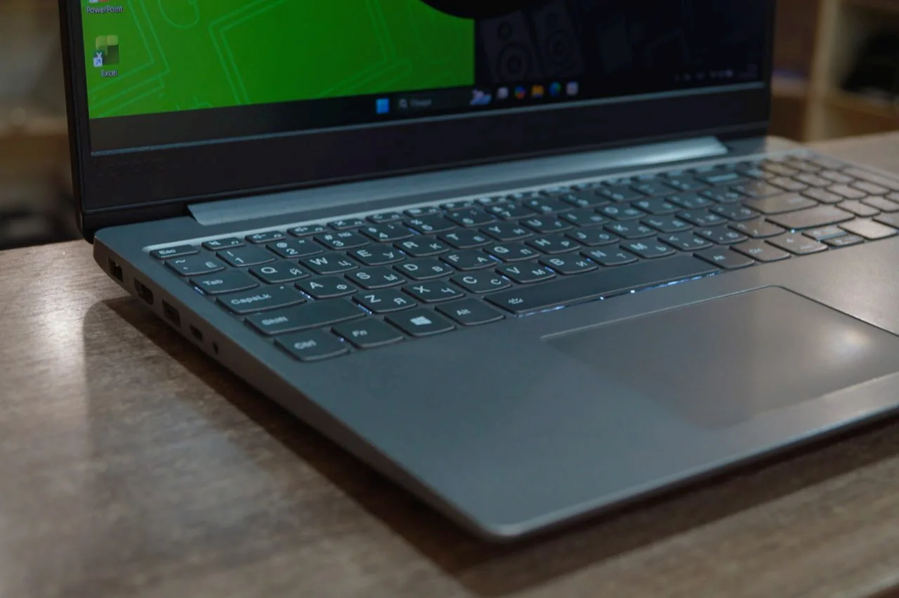Lenovo IdeaPad 330S-15IKB Б/У preview 7