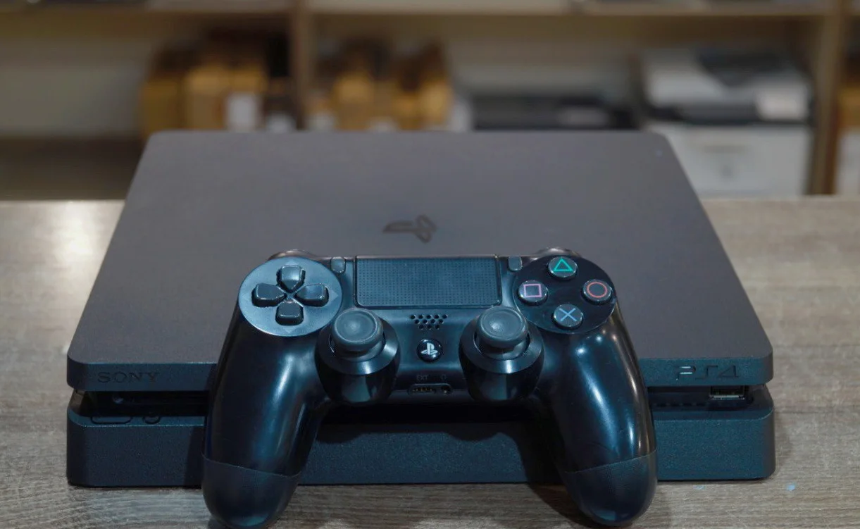 Ігрова консоль Sony PlayStation 4 Slim 1000 GB preview 2
