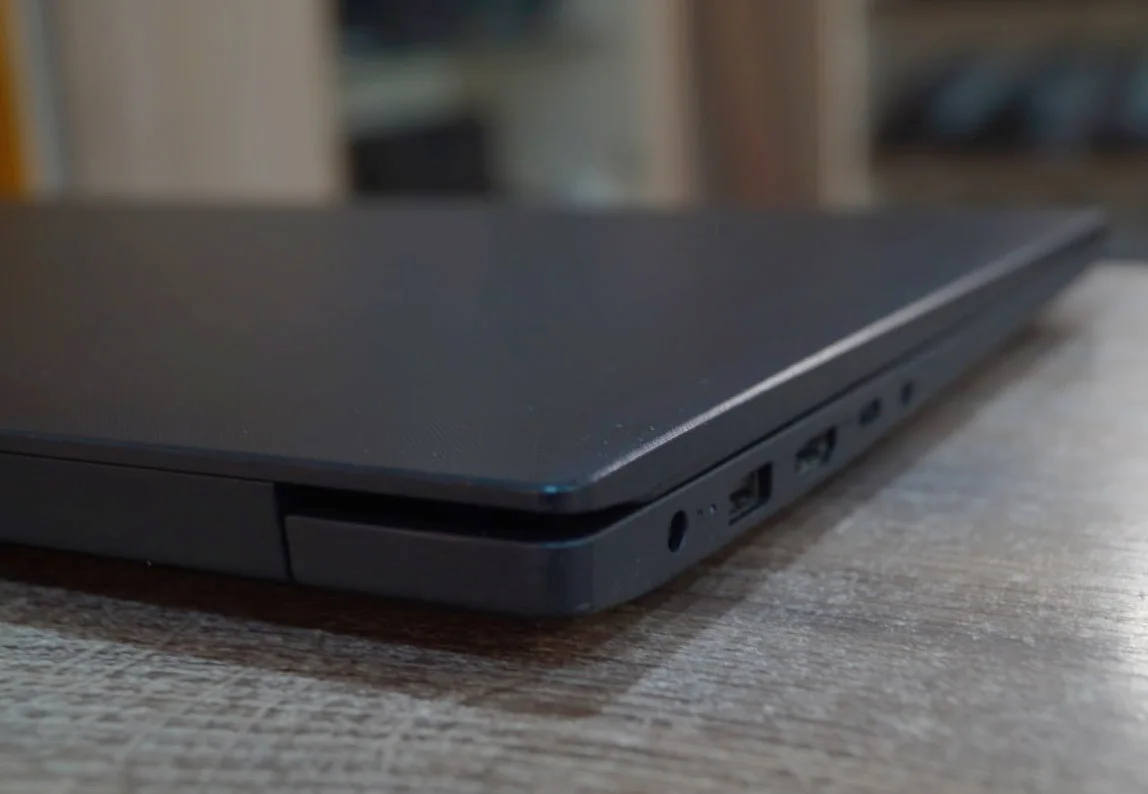 Ноутбук Lenovo V15 G3 IAP Б/У preview 3