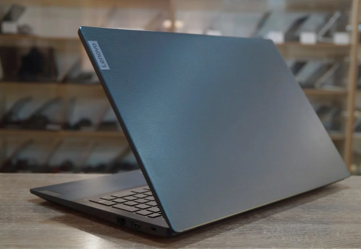 Ноутбук Lenovo V15 G3 IAP Б/У preview 2