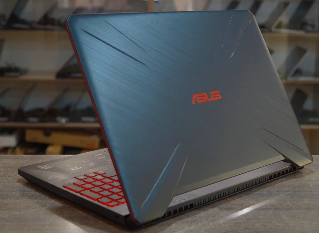 Ноутбук Asus TUF Gaming FX505DY Б/У preview 2