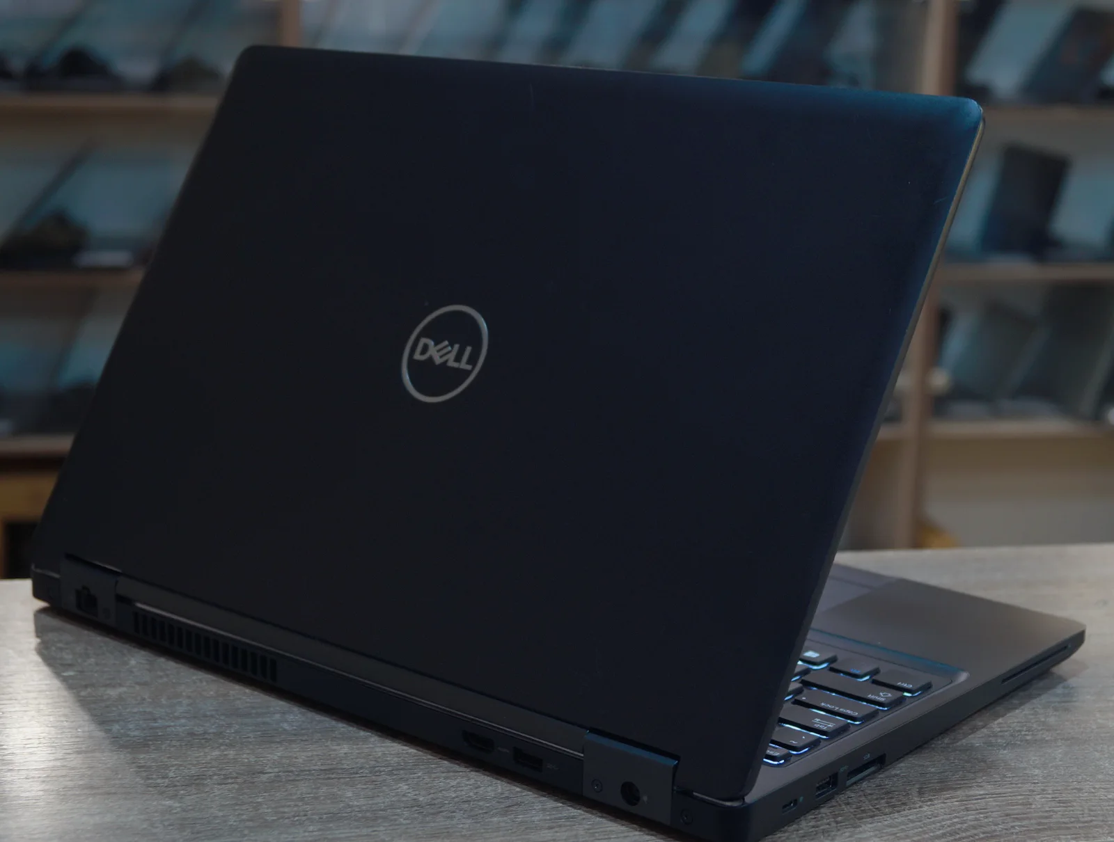 Ноутбук Dell Latitude 5590 Б/У preview 4