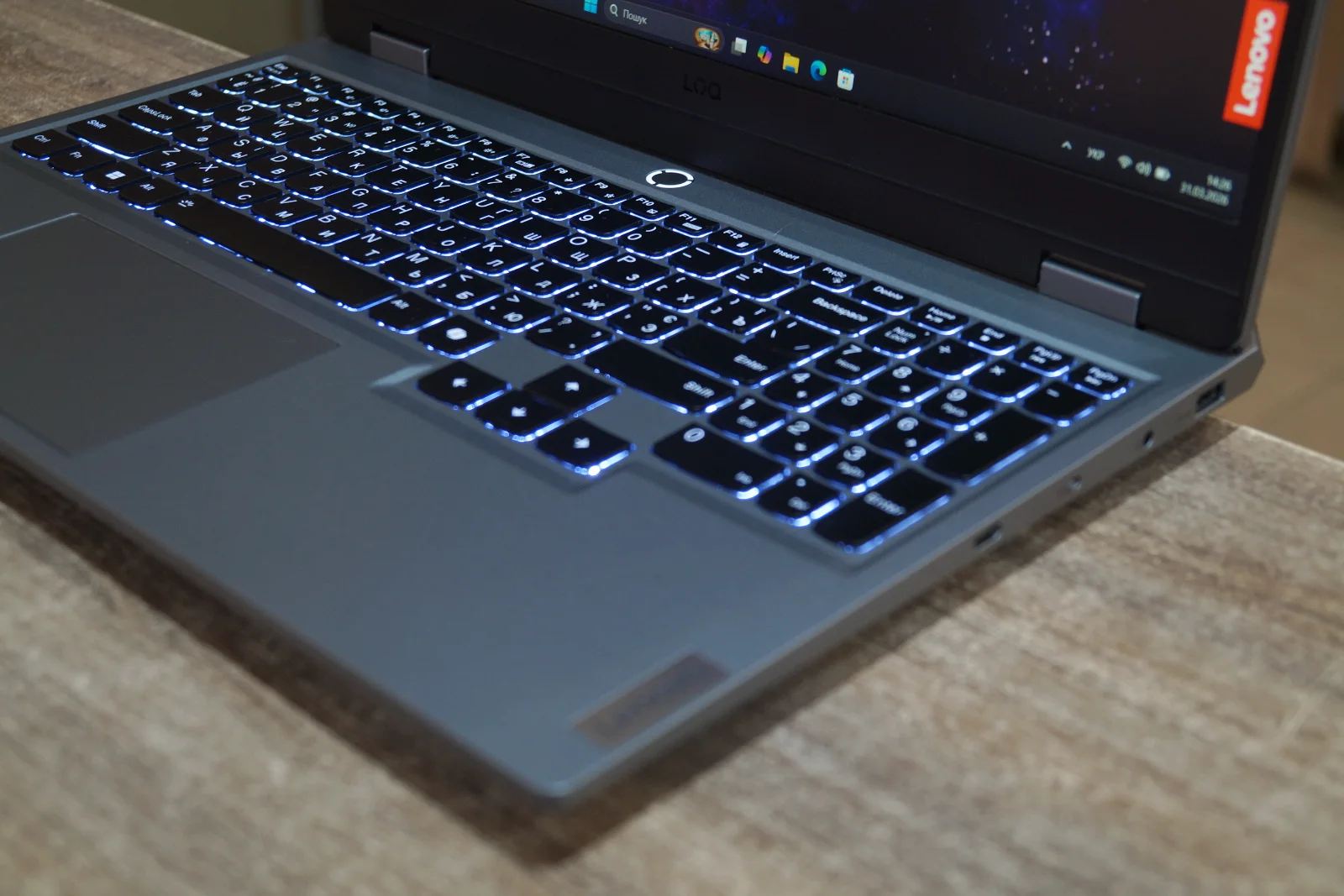 Ноутбук Lenovo LOQ 15IAX9 Б/У preview 3