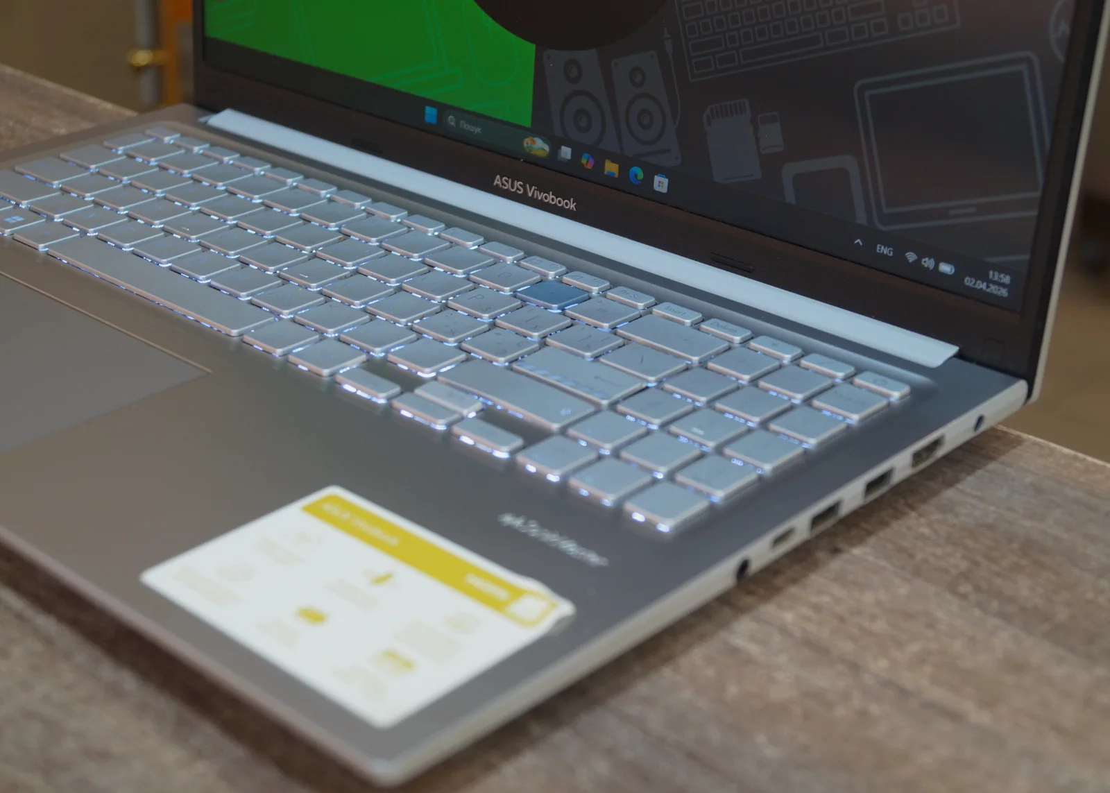 Ноутбук Asus VivoBook M1502QA Б/У preview 3