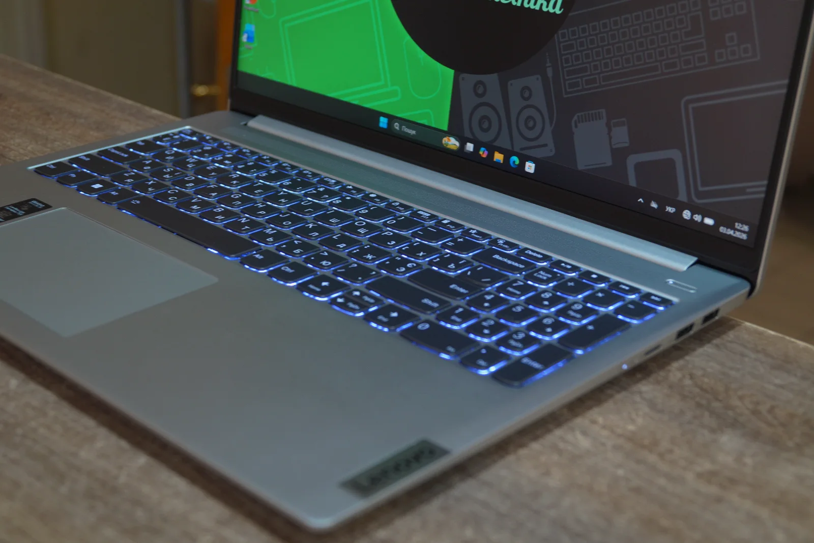 Ноутбук Lenovo IdeaPad Slim 5 16IRL8 Б/У preview 3