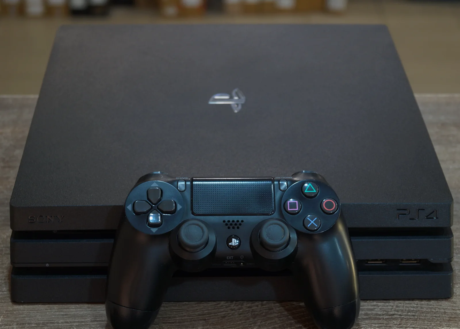 Ігрова консоль Sony PlayStation 4 Pro 1TB Б/У preview 2