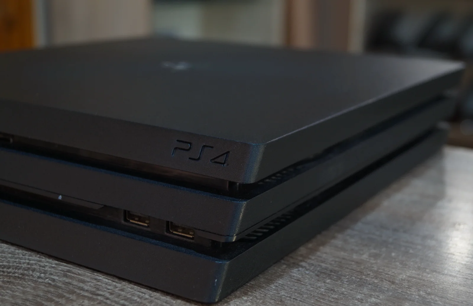 Ігрова консоль Sony PlayStation 4 Pro 1TB Б/У preview 4