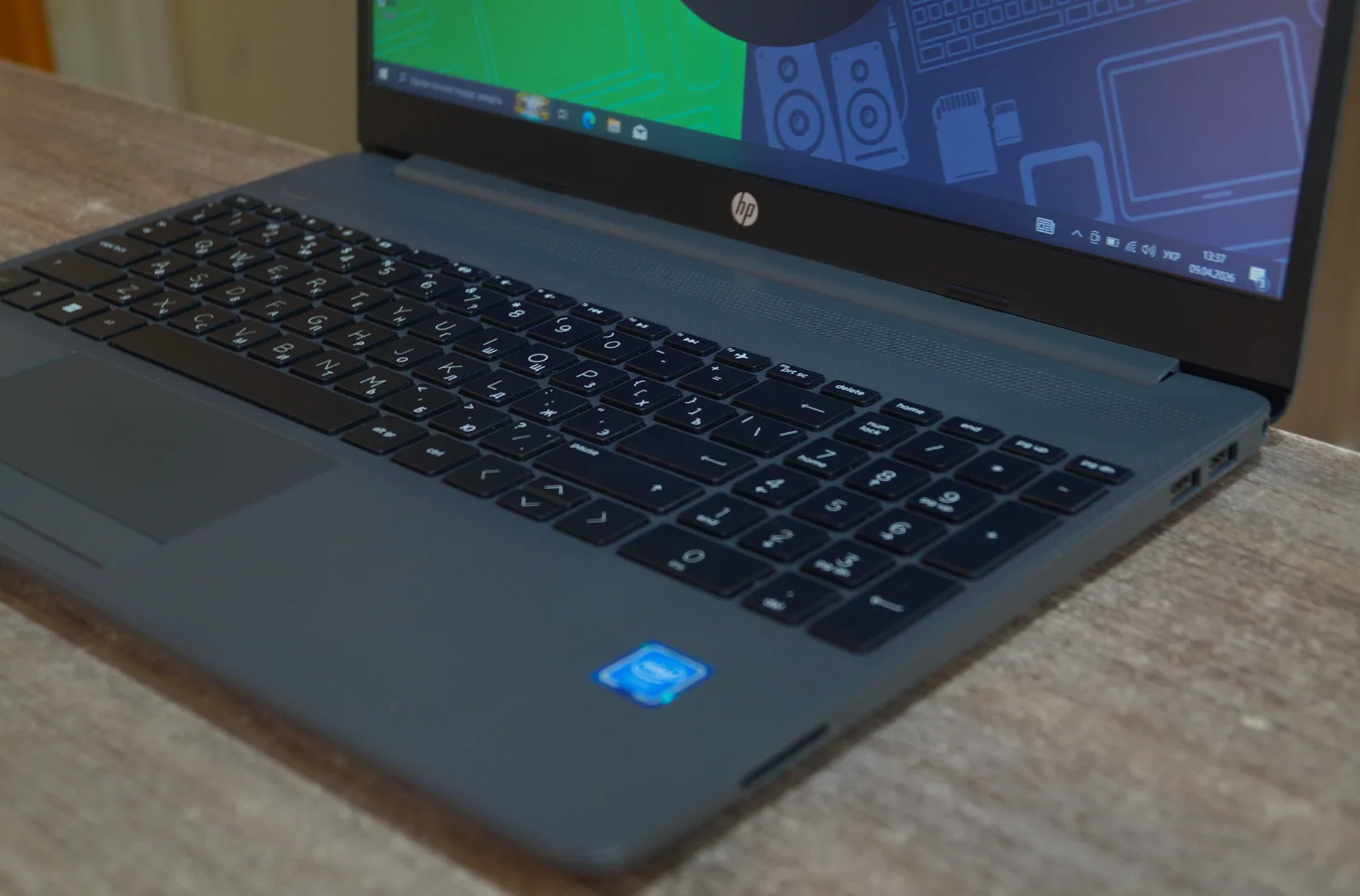 Ноутбук HP 250 G8 Б/У preview 3