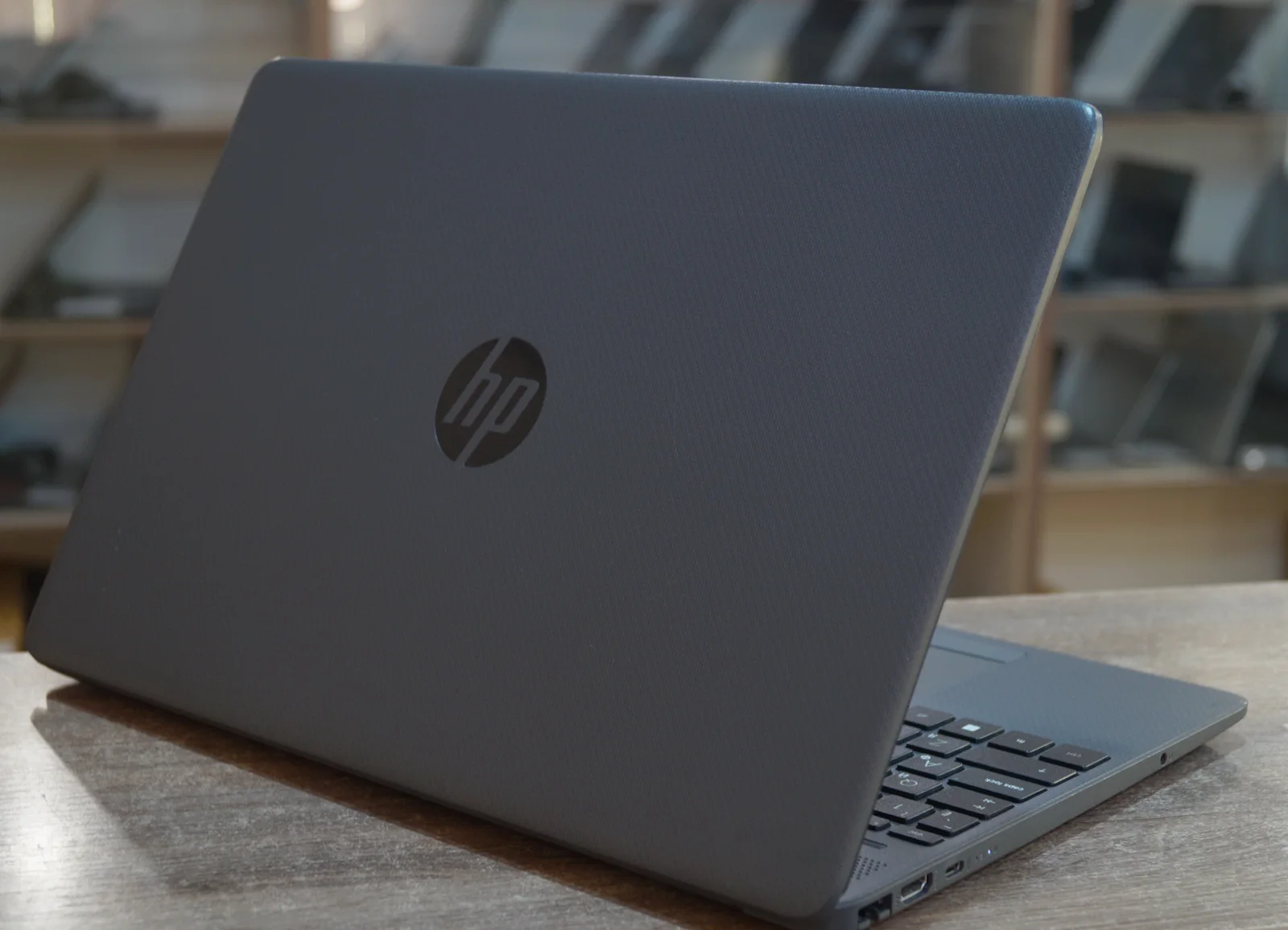 Ноутбук HP 250 G8 Б/У preview 4