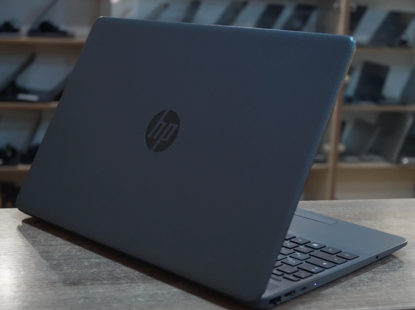 Ноутбук HP 250 G9 Б/У preview 4