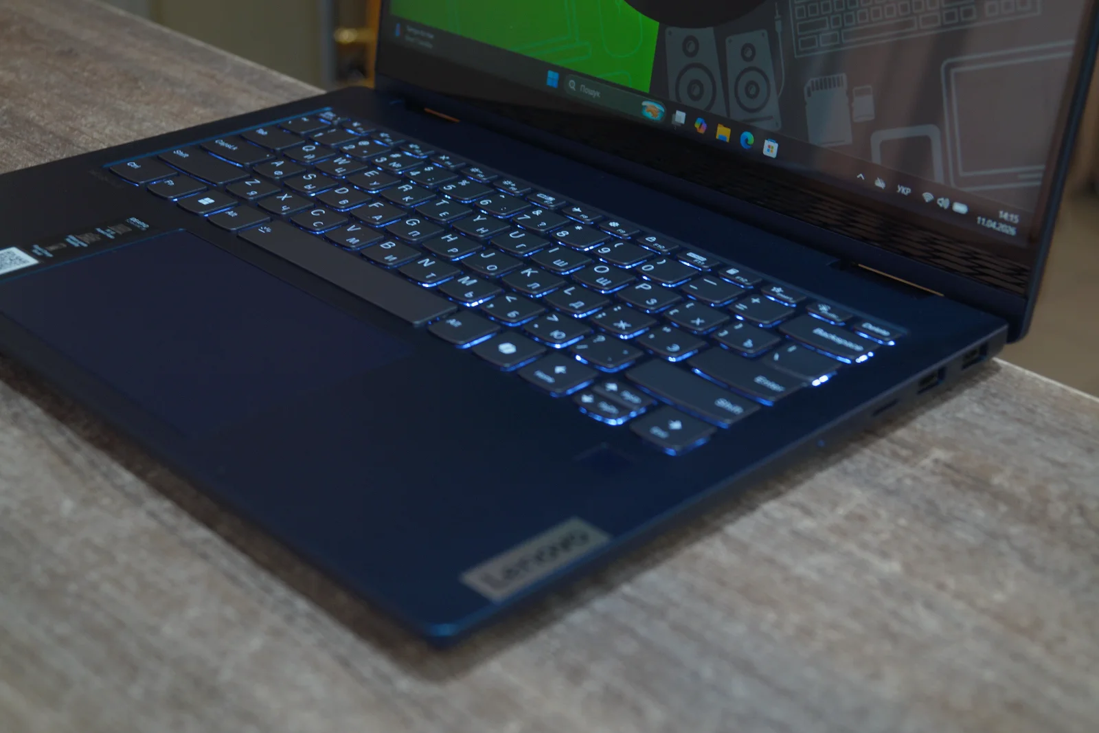 Ноутбук Lenovo IdeaPad 5 2-in-1 14AHP9 Б/У preview 3