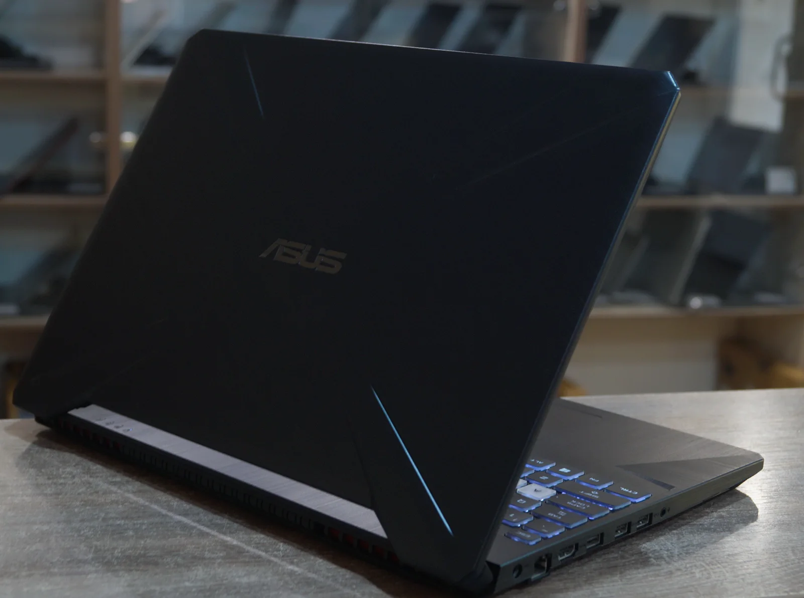 Ноутбук Asus TUF Gaming FX505DT Б/У preview 4