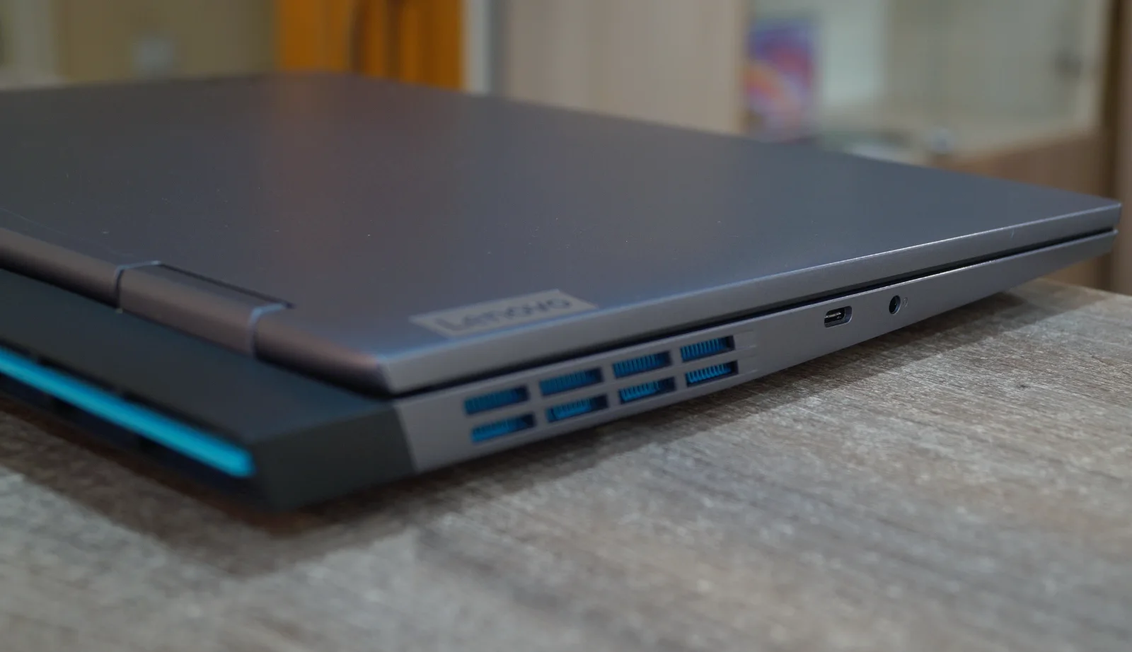 Ноутбук Lenovo LOQ 16IRH8 Б/У preview 7