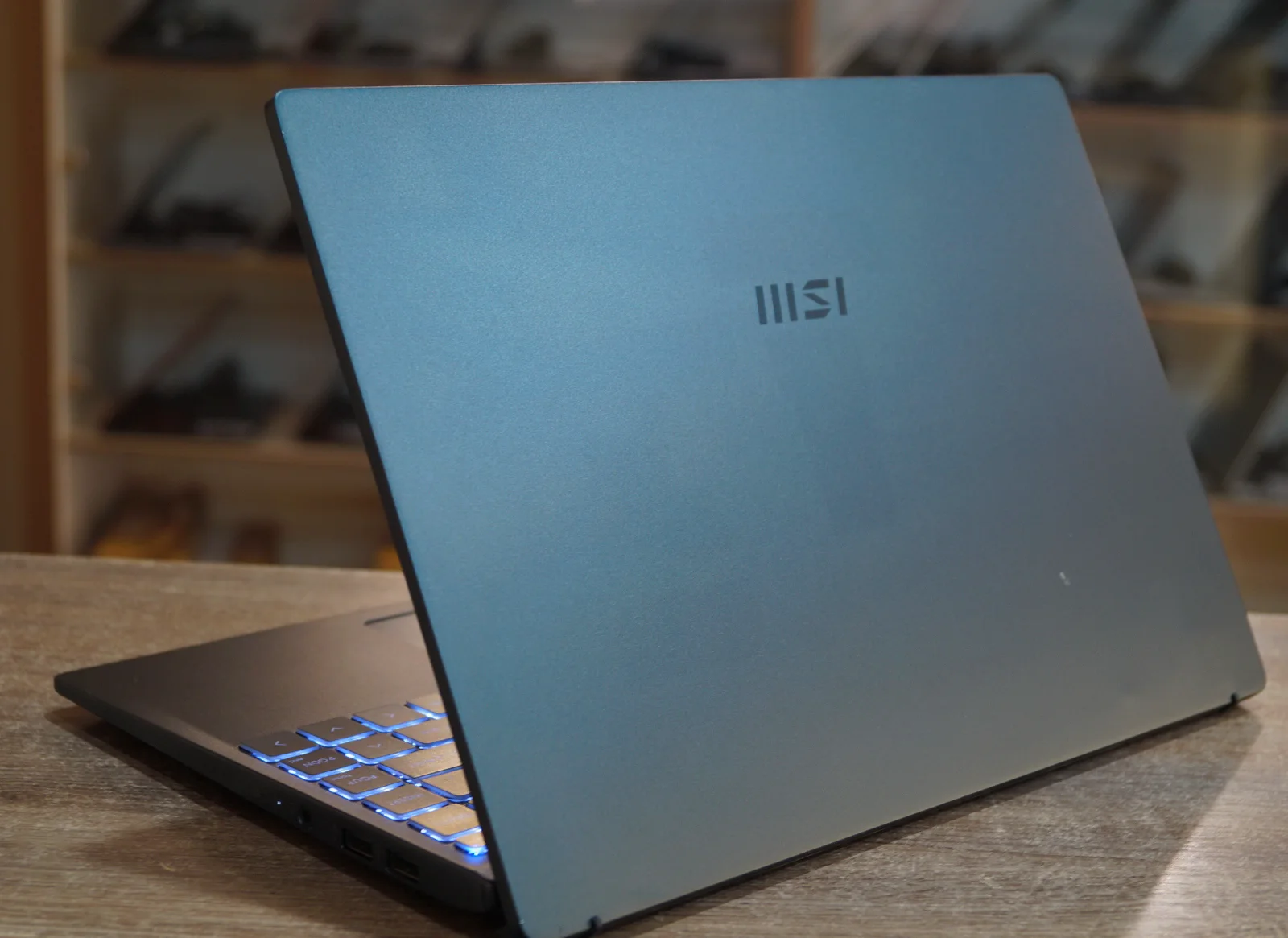 Ноутбук MSI Modern 14 (MS-14D1) Б/У preview 5