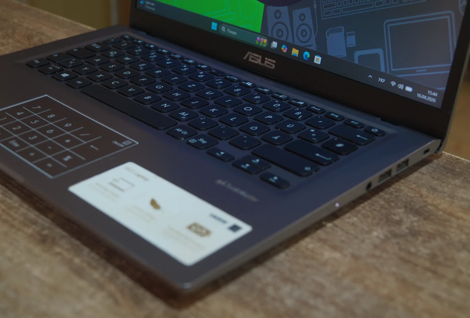 Ноутбук Asus VivoBook 14 X415JAB Б/У preview 3