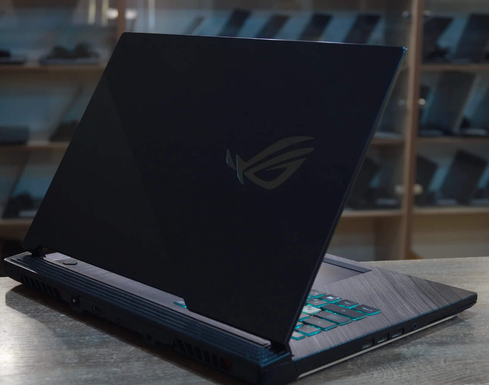 Ноутбук Asus ROG Strix G15 G512LI Б/У preview 4