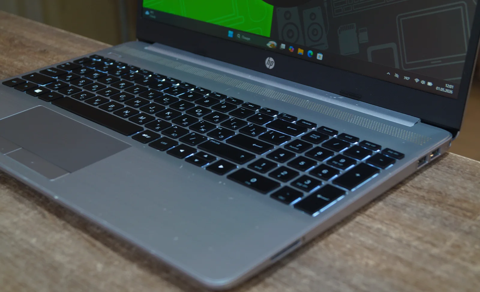 Ноутбук HP 250 G9 Б/У preview 3