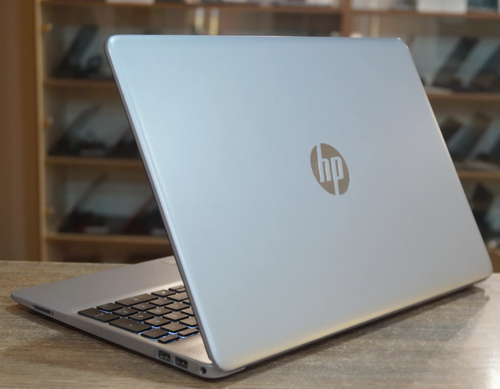 Ноутбук HP 250 G9 Б/У preview 5