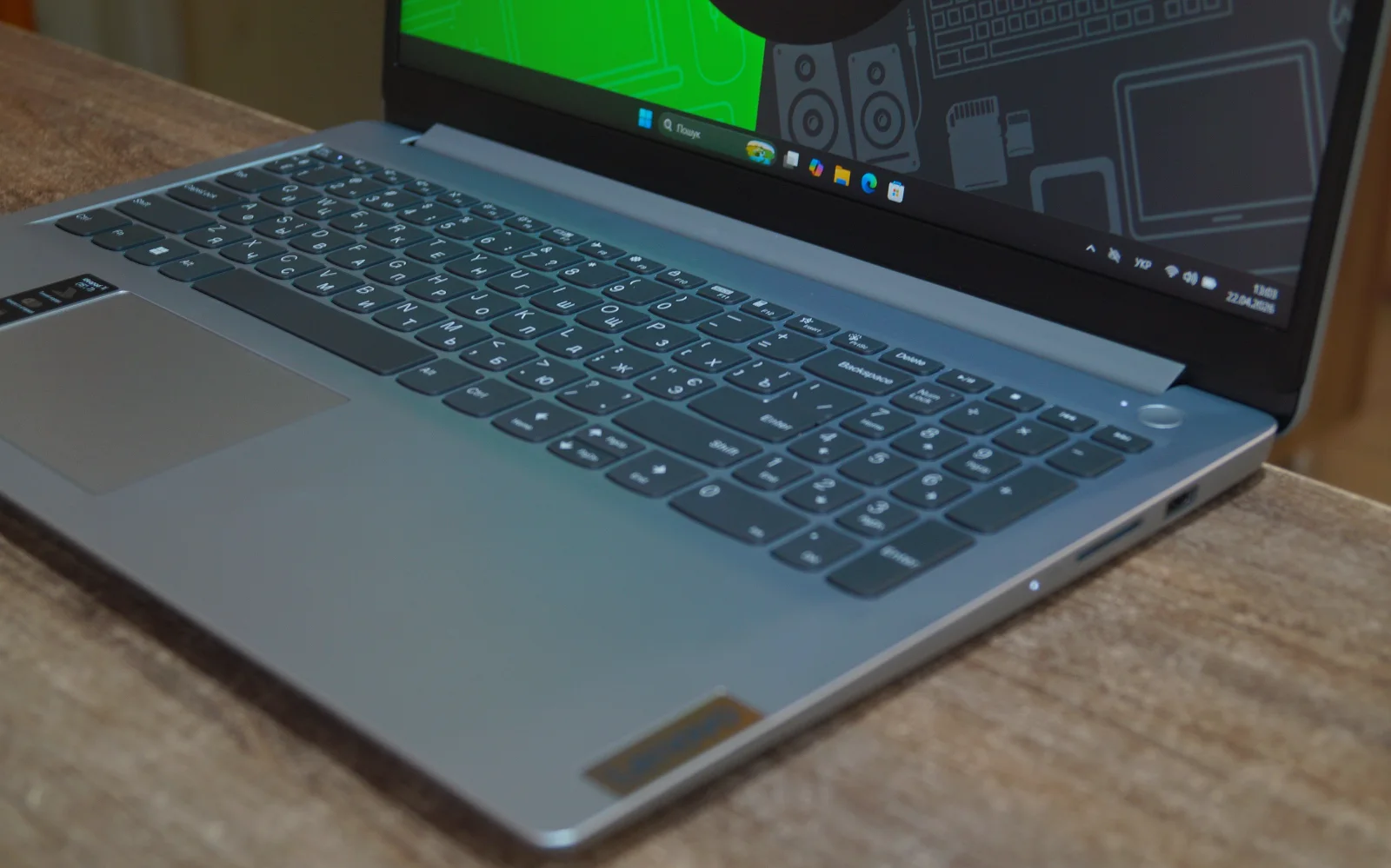 Ноутбук Lenovo IdeaPad 1 15IGL7 Б/У preview 3