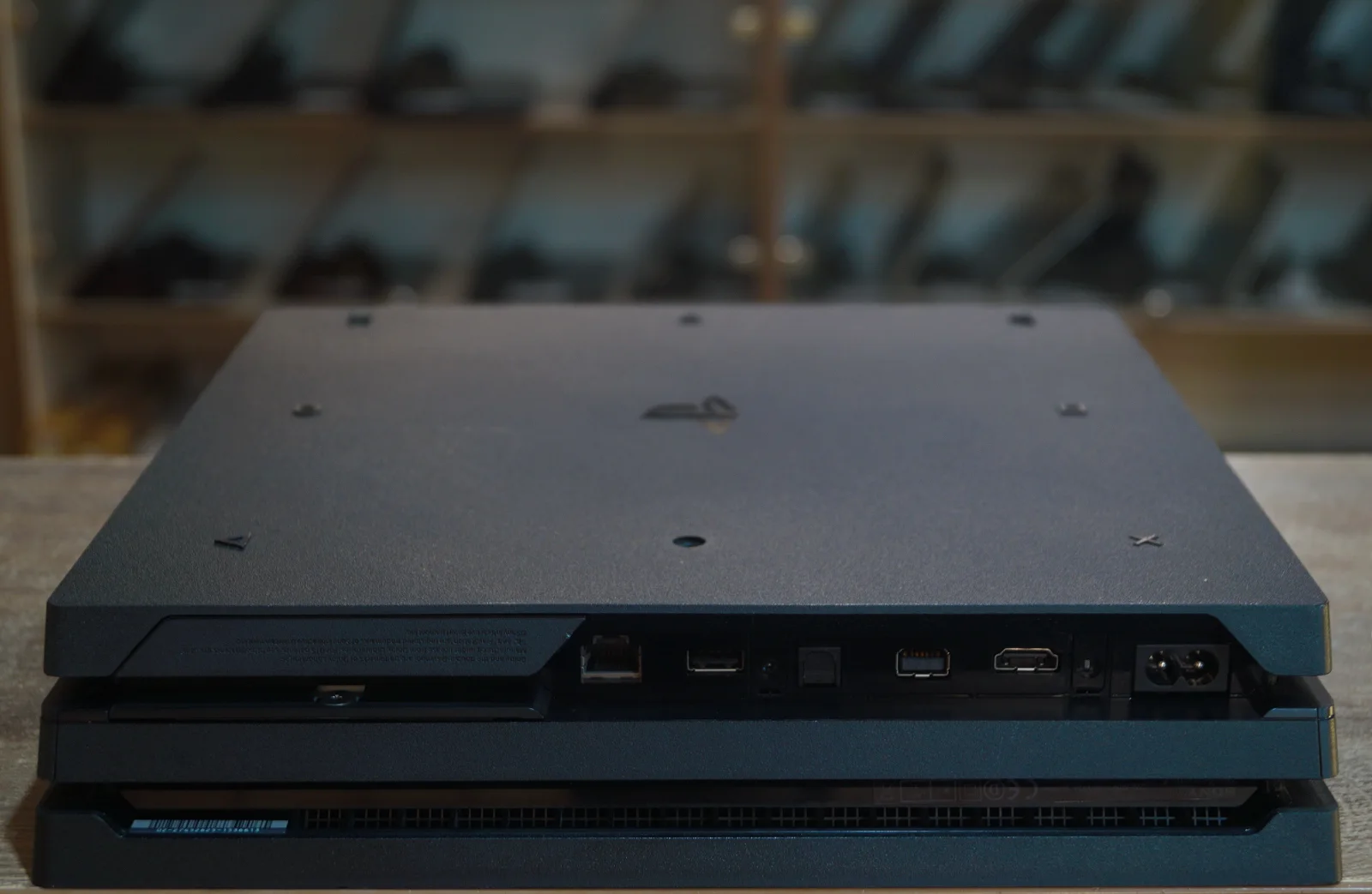 Ігрова консоль Sony PlayStation 4 PRO 1TB Б/У preview 6