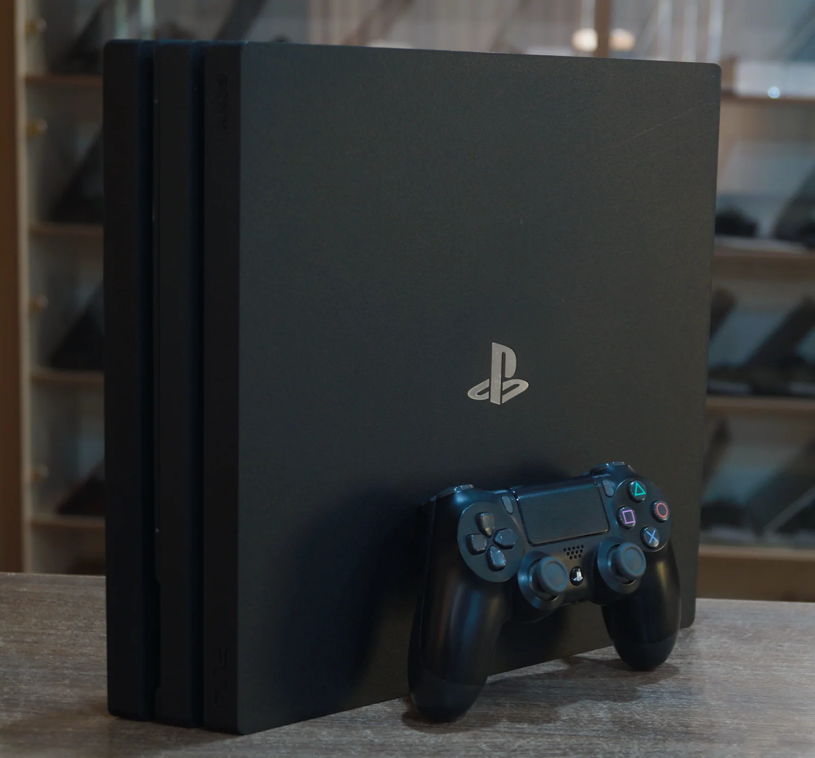 Ігрова консоль Sony PlayStation 4 PRO 1TB Б/У 1
