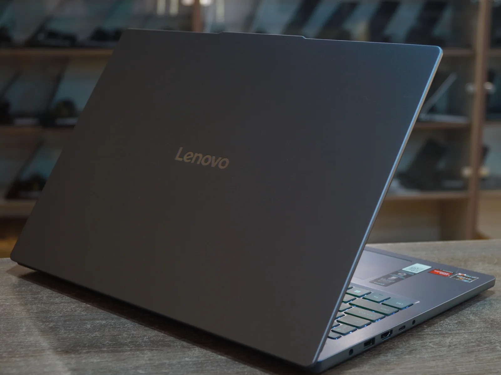 Ноутбук Lenovo IdeaPad Slim 3 16ARP10 Б/У preview 4