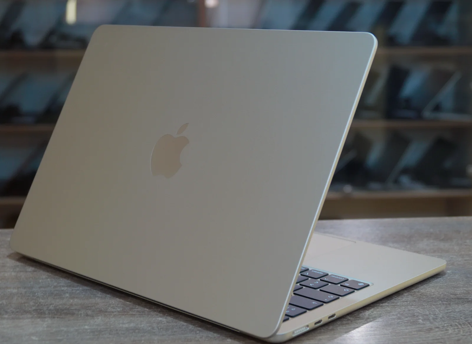 ЯК НОВИЙ Apple MacBook Air M2 2022 (Starlight) Б/У preview 8