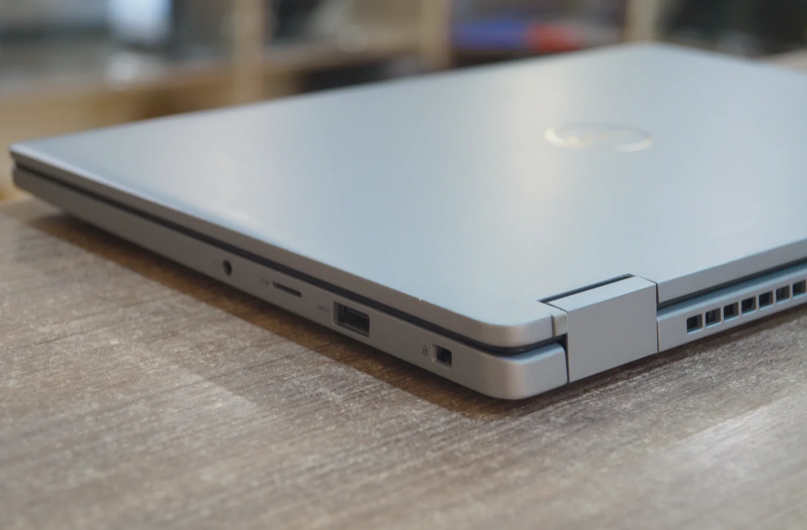 Ноутбук Dell Latitude 3310 2-in-1 Б/У preview 7
