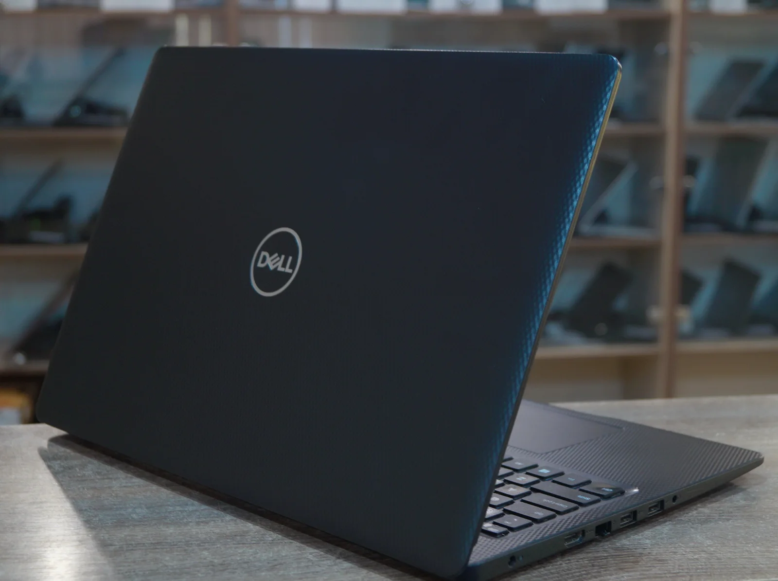 Ноутбук Dell Inspiron 3593 Б/У preview 4