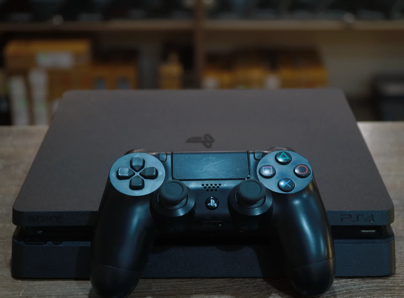 Iгрова приставка Sony PlayStation 4 Slim (PS4 Slim) 500 GB preview 2