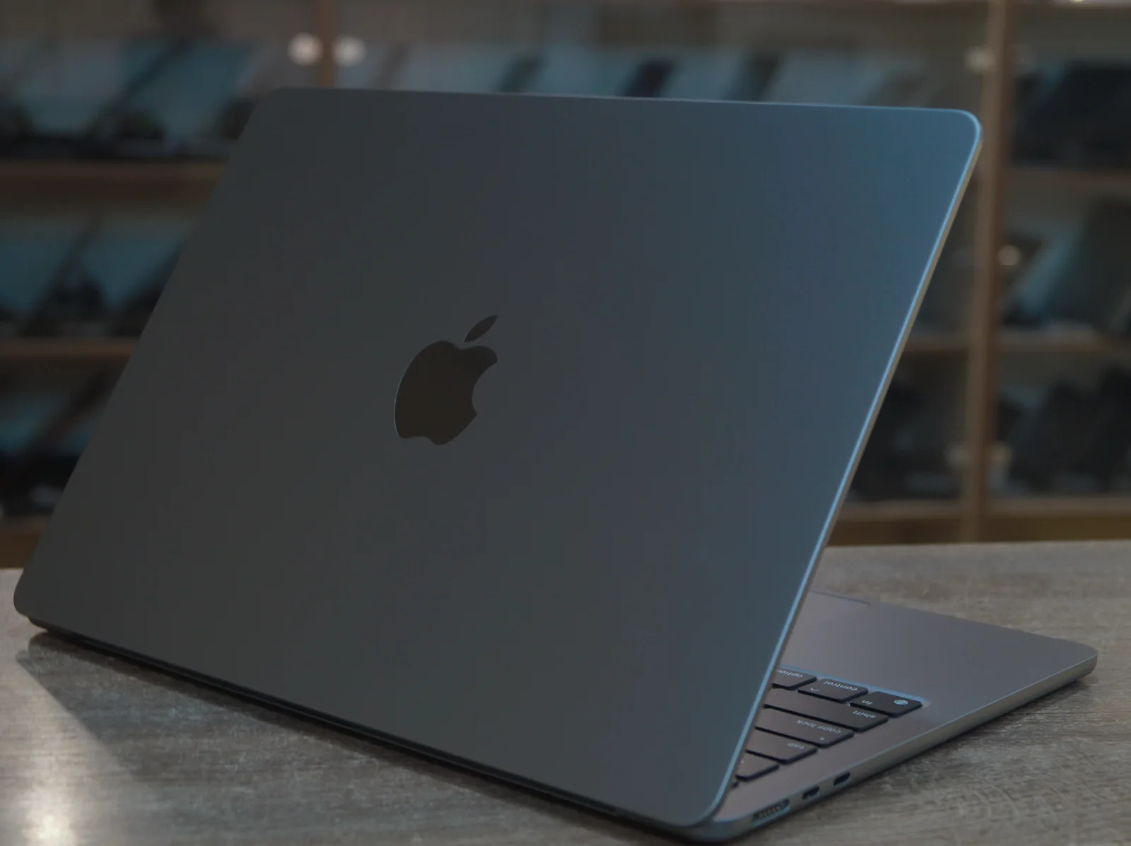 Apple MacBook Air M2 2022 Б/У | TVOYO